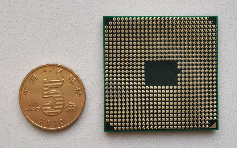 AMD A4-3300M 反面