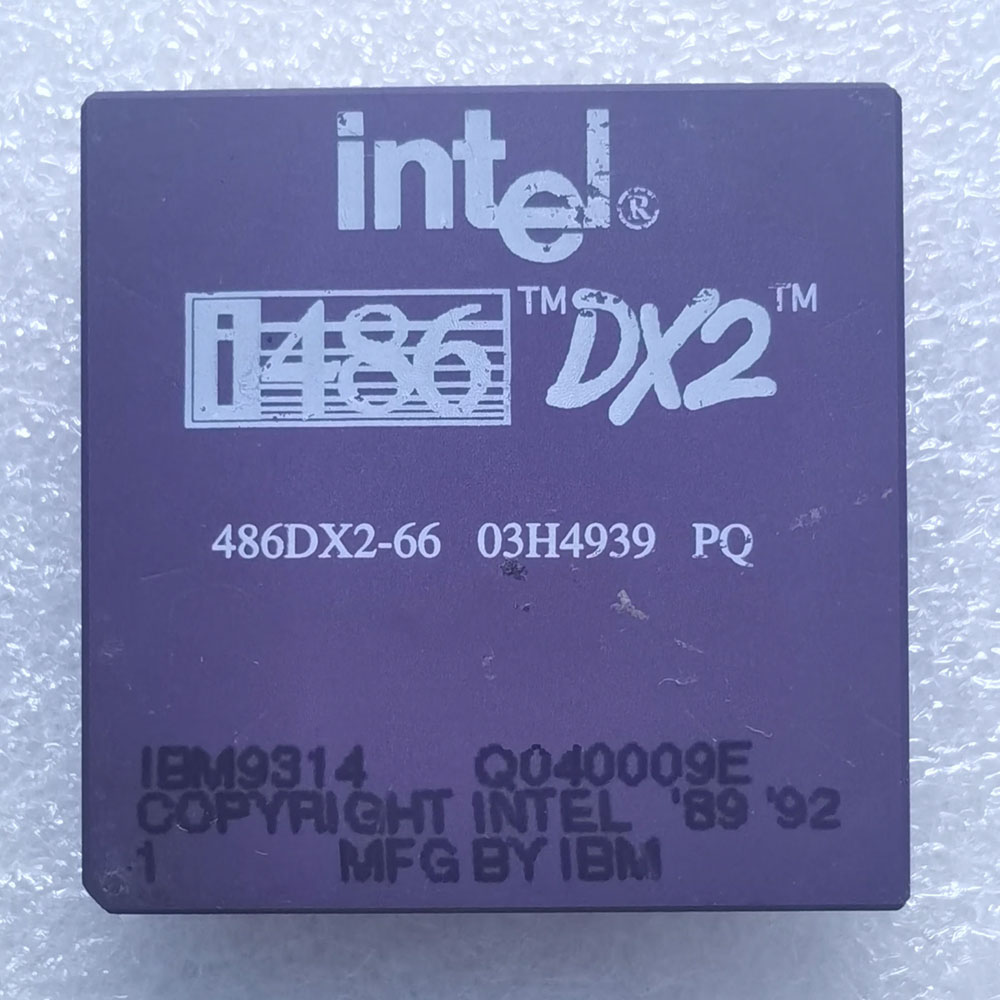 Intel 486DX2-66 (IBM) 正面