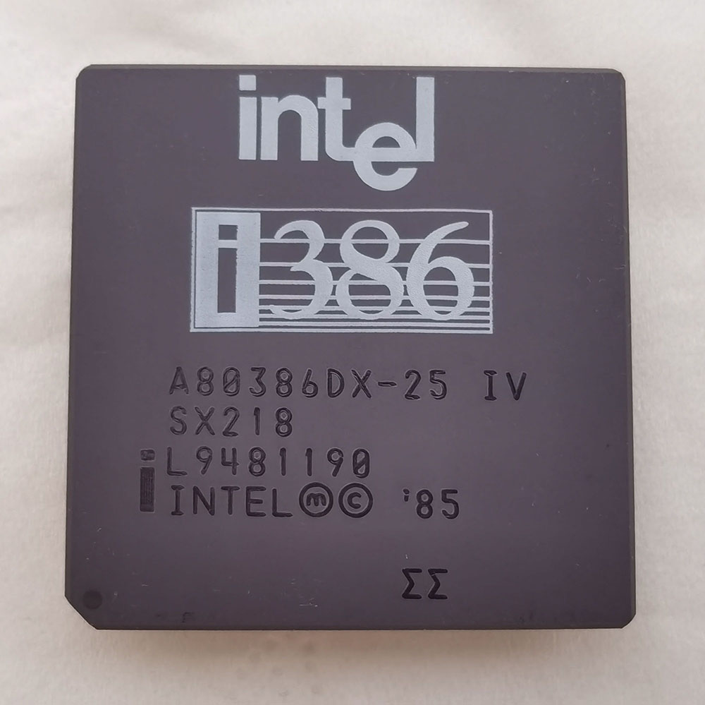 Intel A80386DX-25 IV ΣΣ 正面