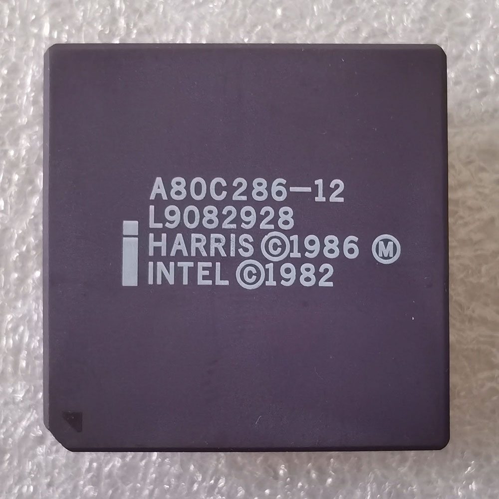 Intel A80C286-12 正面