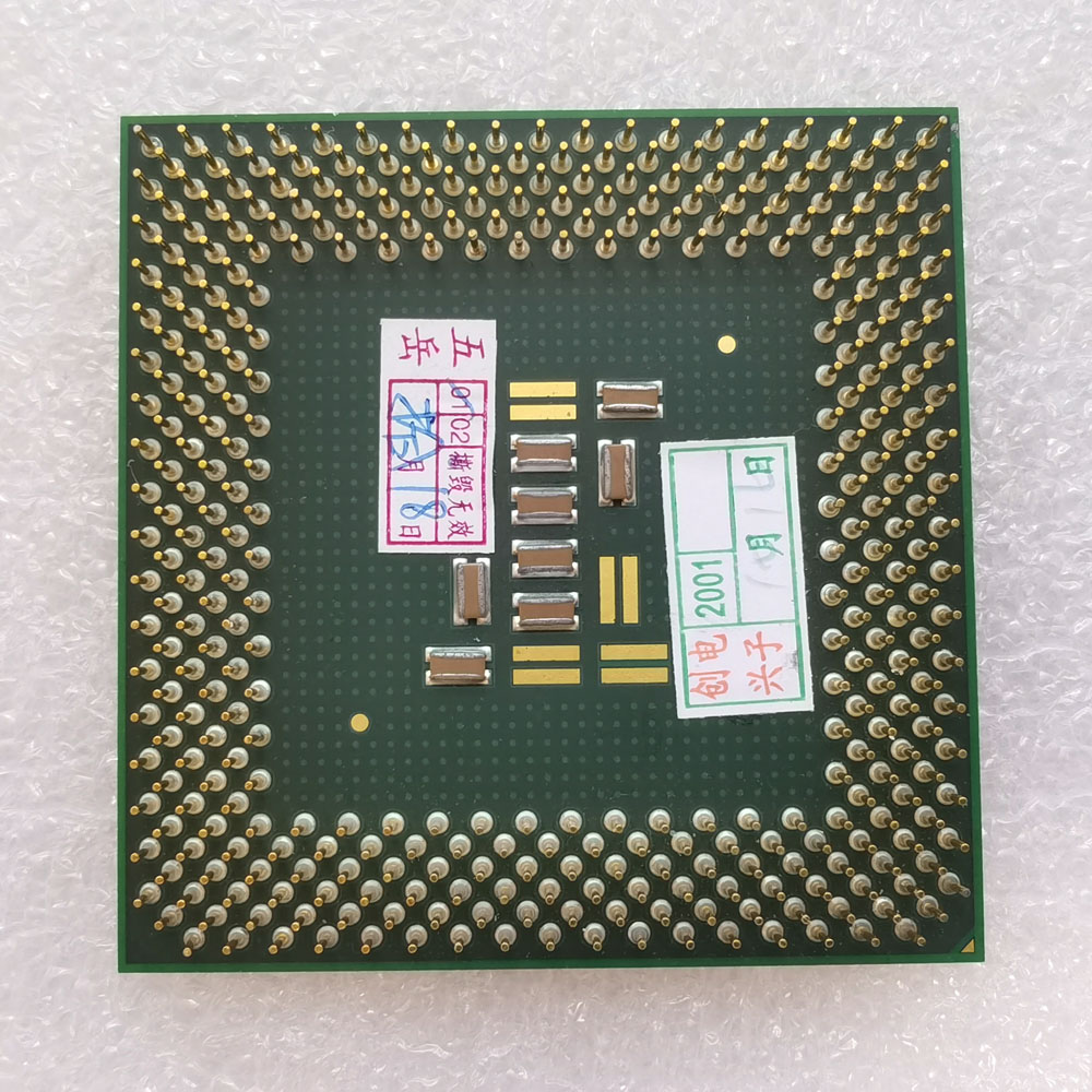 Intel Celeron 800MHz 反面