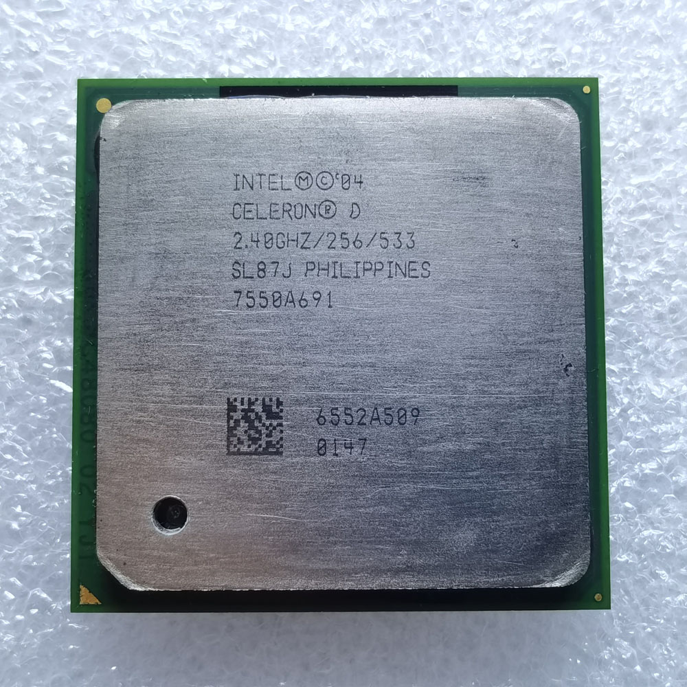 Intel Celeron D 2.4GHz 正面