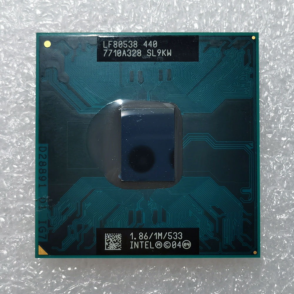 Intel Celeron M 440 正面