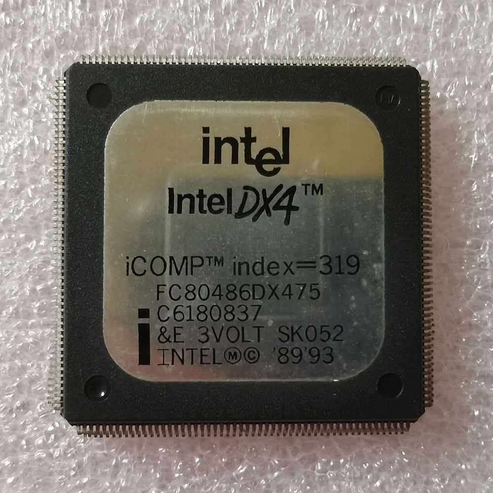 Intel FC80486DX4-75 Mobile 正面