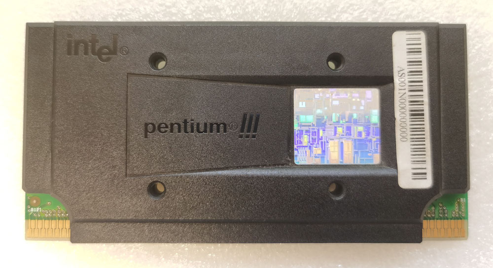 Intel Pentium III 500MHz 正面