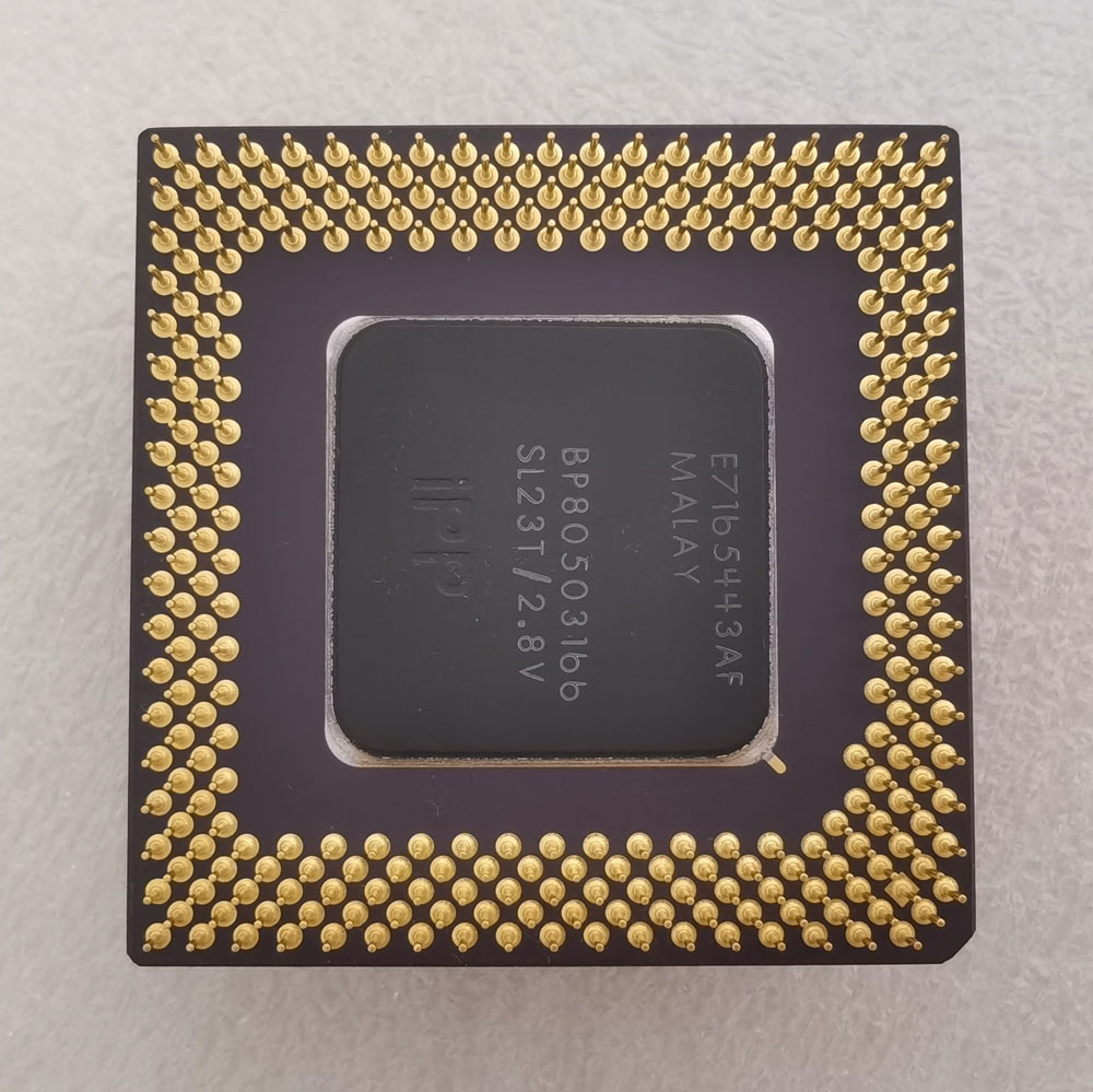 Intel Pentium MMX BP80503166 反面