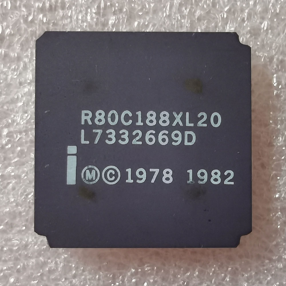 Intel R80C188XL20 正面