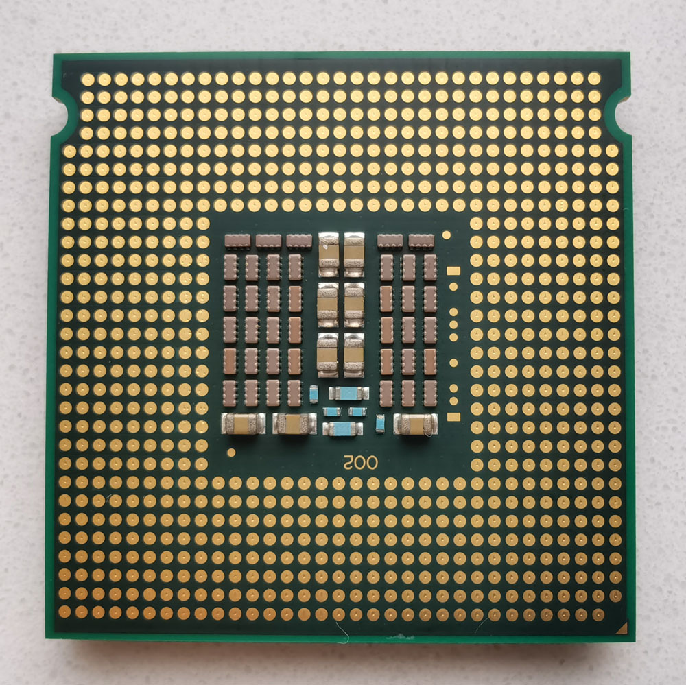 Intel Xeon E5405 反面