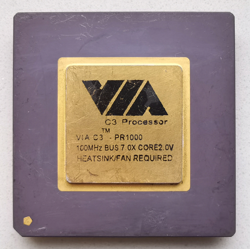 VIA C3-667MHz 正面