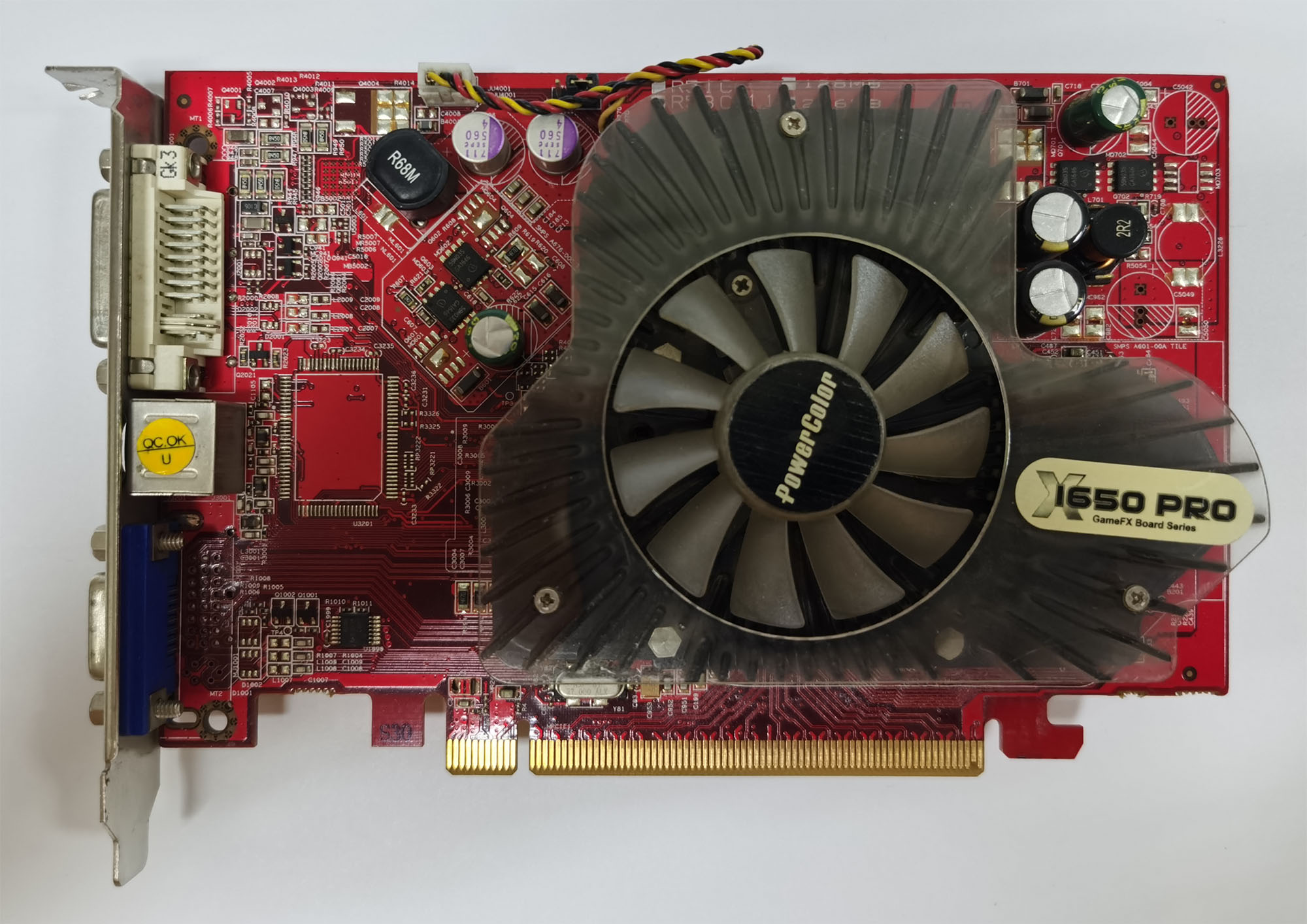 ATI Radeon X1650 Pro 正面